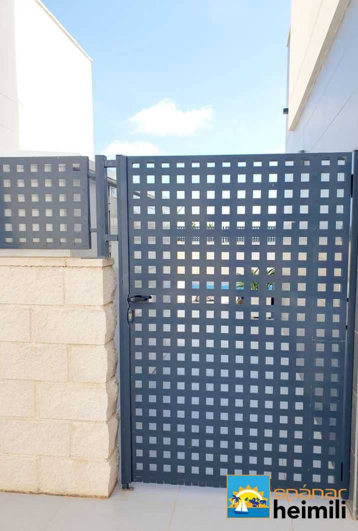 3 bedroom Villa for sale in Dona Pepa with pool - € 375,000 (Ref: 9404291)