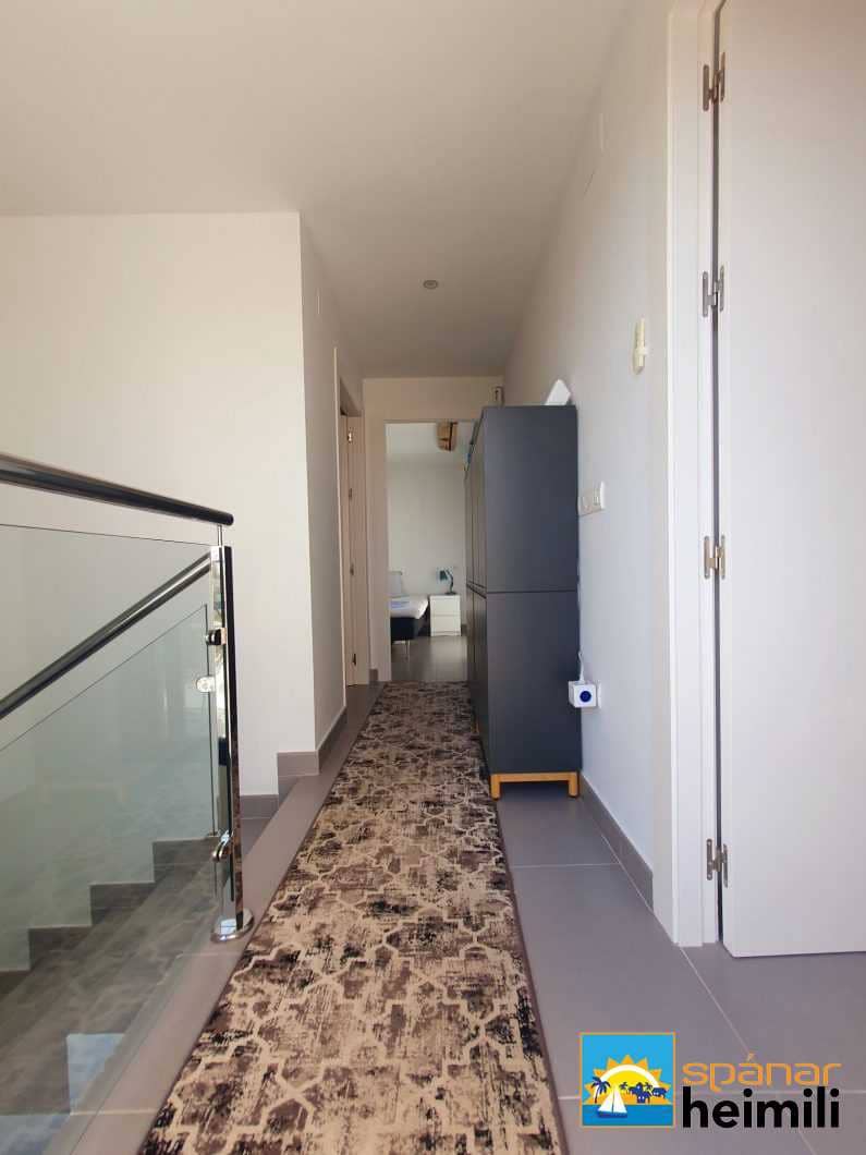 3 bedroom Villa for sale in Dona Pepa with pool - € 375,000 (Ref: 9404291)