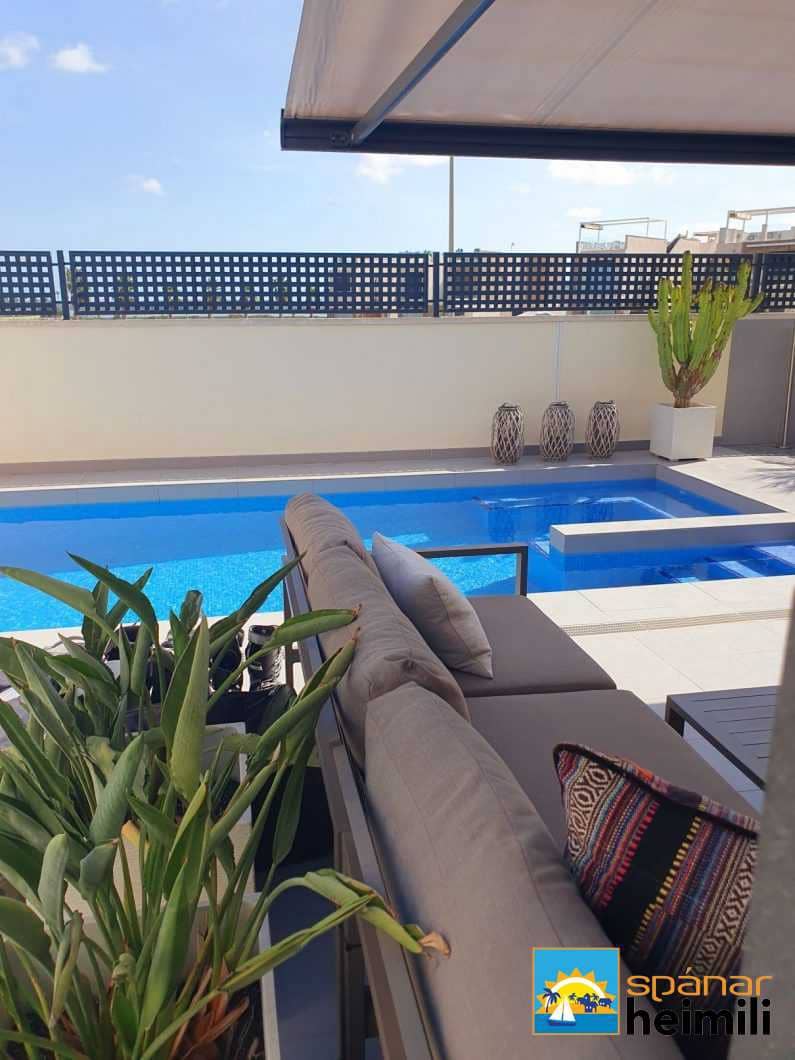 3 bedroom Villa for sale in Dona Pepa with pool - € 375,000 (Ref: 9404291)