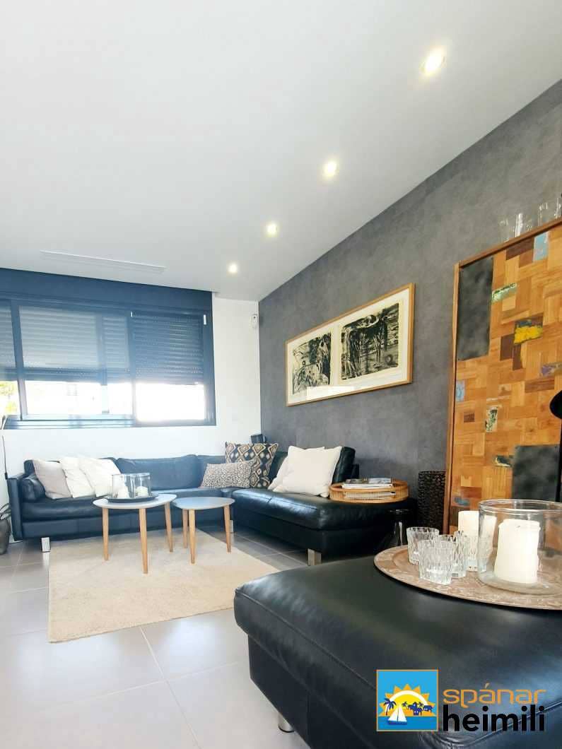 3 bedroom Villa for sale in Dona Pepa with pool - € 375,000 (Ref: 9404291)