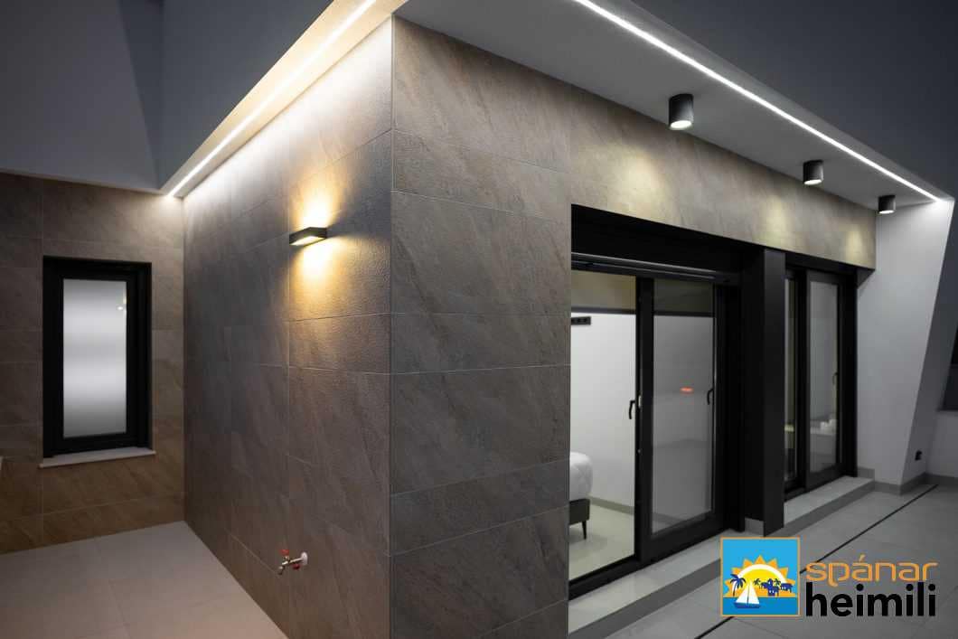 3 camera da letto Villa in vendita in Torrevieja con piscina - 399.000 € (Rif: 9404292)