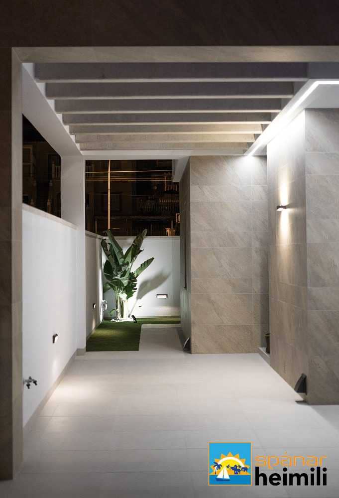 3 camera da letto Villa in vendita in Torrevieja con piscina - 399.000 € (Rif: 9404292)