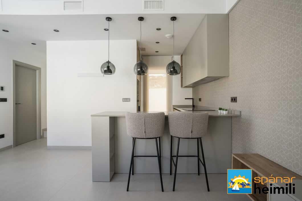 3 camera da letto Villa in vendita in Torrevieja con piscina - 399.000 € (Rif: 9404292)