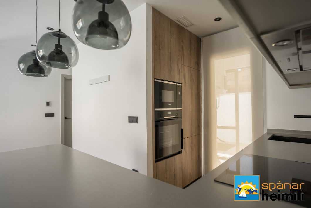 3 camera da letto Villa in vendita in Torrevieja con piscina - 399.000 € (Rif: 9404292)