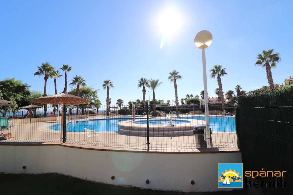 2 makuuhuone Omakotitalo myytävänä paikassa Cabo Roig mukana uima-altaan - 199 900 € (Ref: 9404295)