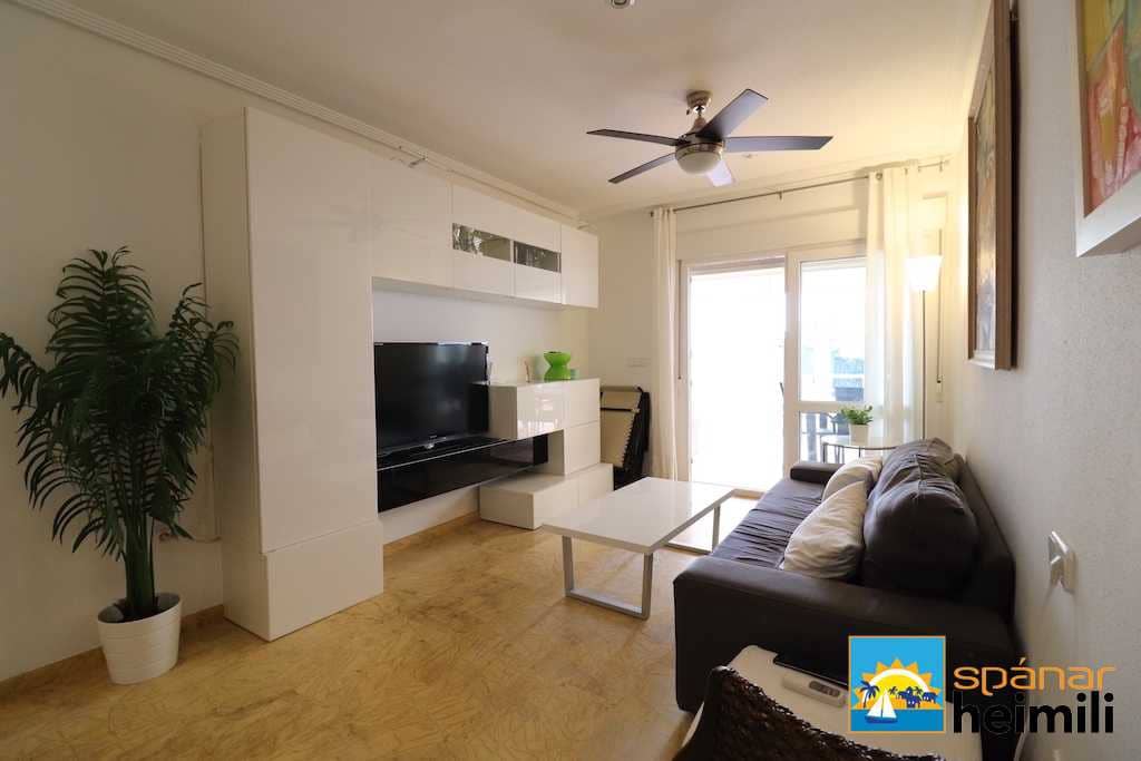 2 makuuhuone Omakotitalo myytävänä paikassa Cabo Roig mukana uima-altaan - 199 900 € (Ref: 9404295)