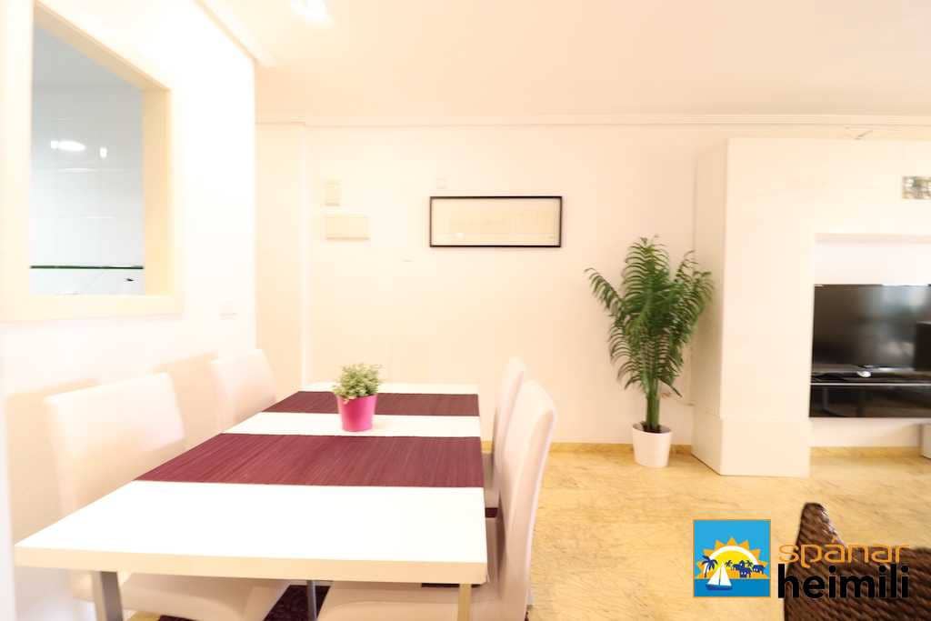 2 makuuhuone Omakotitalo myytävänä paikassa Cabo Roig mukana uima-altaan - 199 900 € (Ref: 9404295)