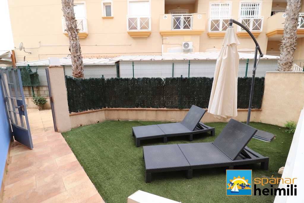 2 makuuhuone Omakotitalo myytävänä paikassa Cabo Roig mukana uima-altaan - 199 900 € (Ref: 9404295)