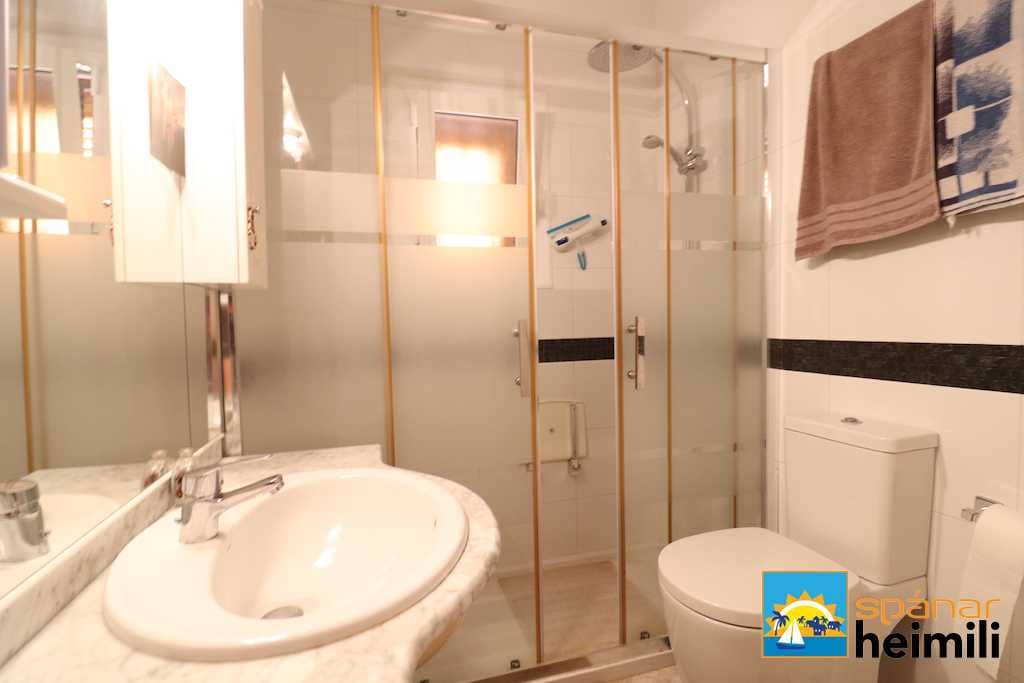 2 bedroom Apartment for sale in Playa Flamenca with pool - € 155,000 (Ref: 9404296)