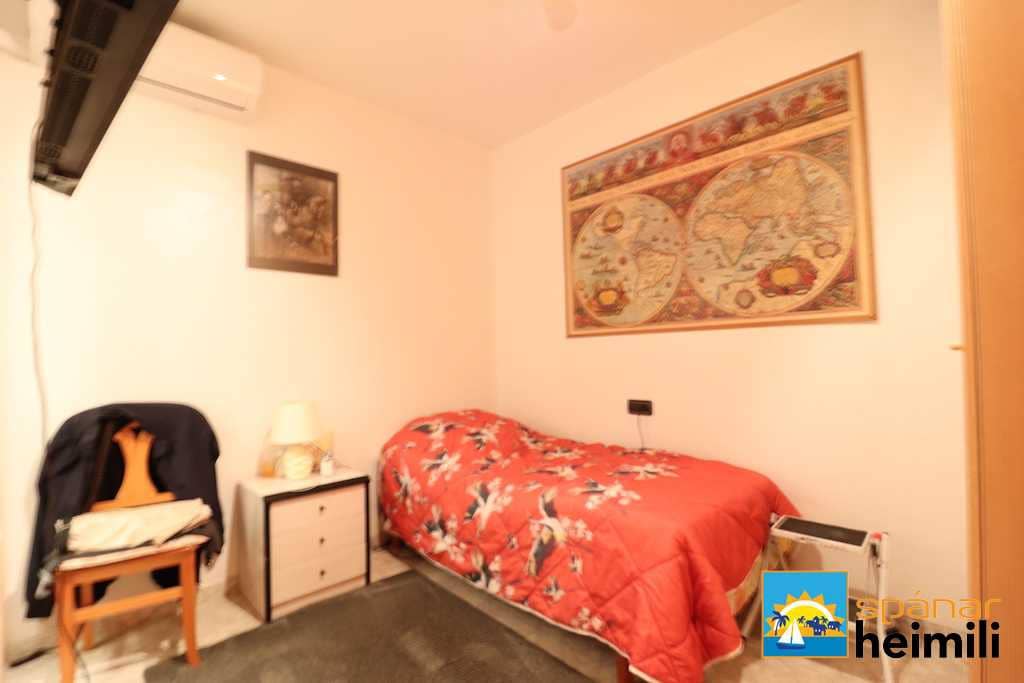 2 bedroom Apartment for sale in Playa Flamenca with pool - € 155,000 (Ref: 9404296)