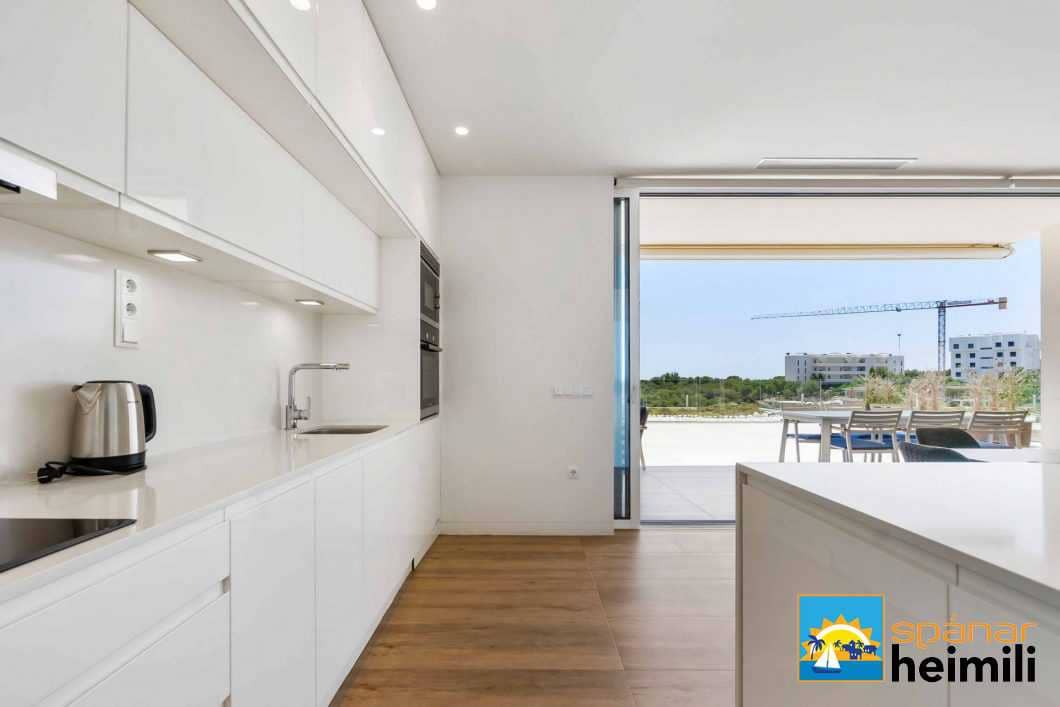 3 bedroom Apartment for sale in Las Colinas Golf with pool - € 559,000 (Ref: 9404298)