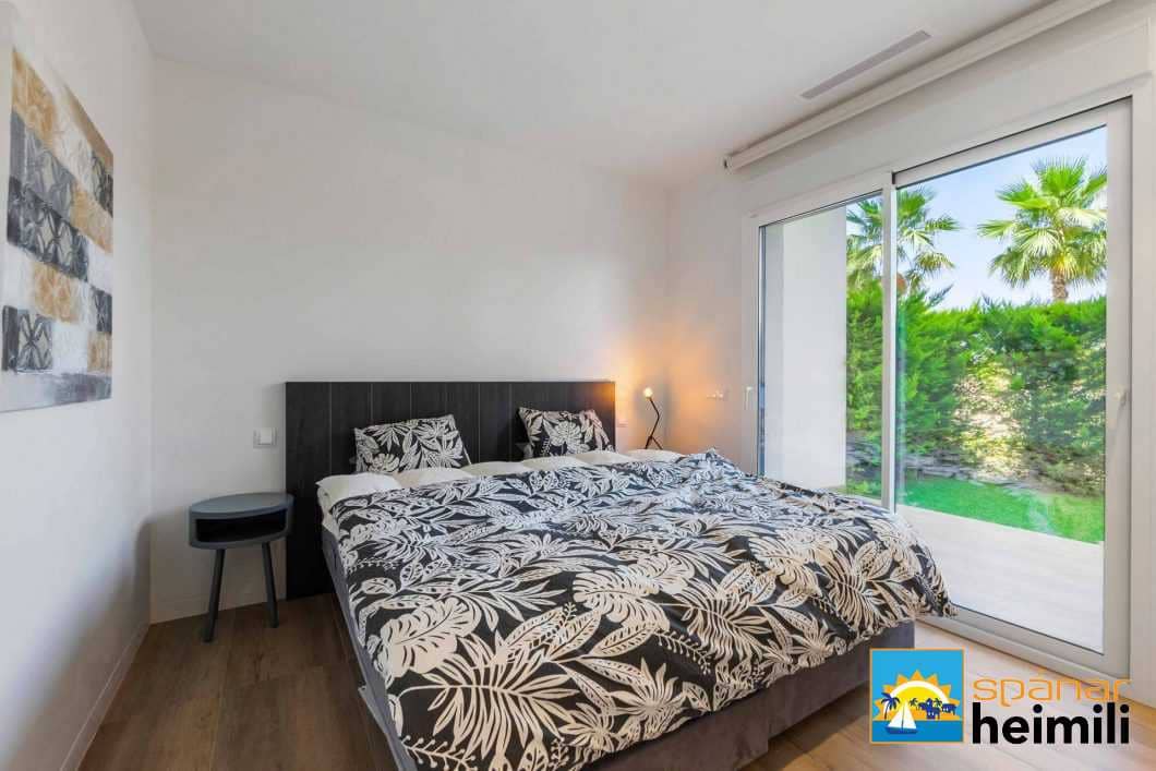 3 bedroom Apartment for sale in Las Colinas Golf with pool - € 559,000 (Ref: 9404298)