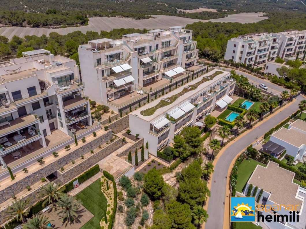 3 bedroom Apartment for sale in Las Colinas Golf with pool - € 559,000 (Ref: 9404298)