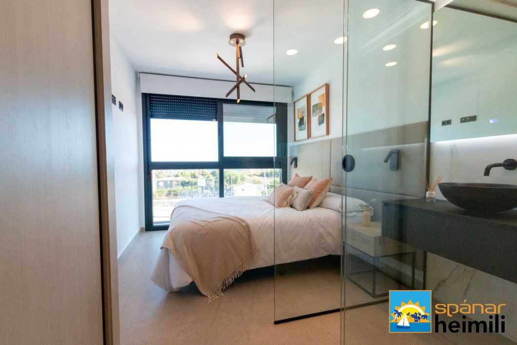 3 Zimmer Apartment zu verkaufen in Guardamar del Segura mit Pool - 396.000 € (Ref: 9404313)