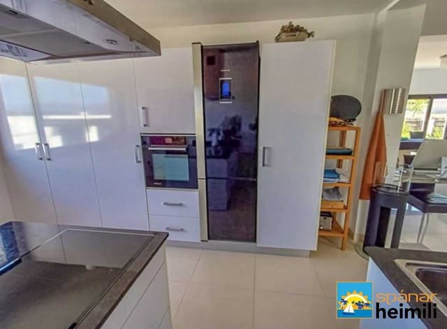 3 bedroom Villa for sale in Polop with pool - € 480,000 (Ref: 9404322)