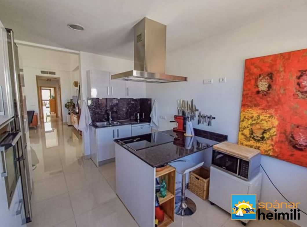 3 bedroom Villa for sale in Polop with pool - € 480,000 (Ref: 9404322)