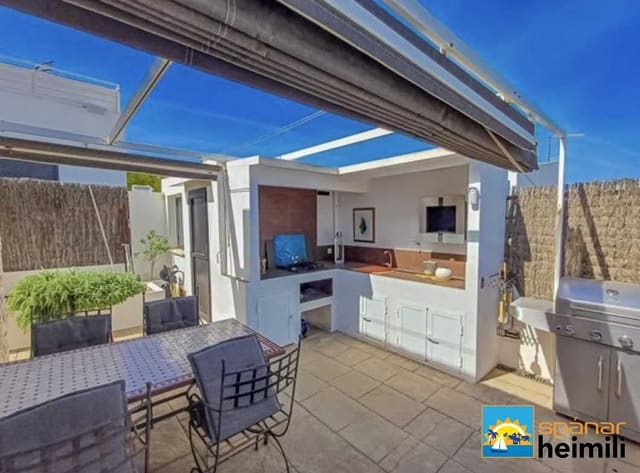 3 bedroom Villa for sale in Polop with pool - € 480,000 (Ref: 9404322)