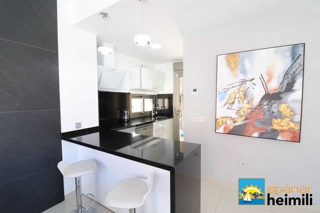 3 soverom Villa til salgs i San Miguel de Salinas med svømmebasseng - € 395 000 (Ref: 9404323)