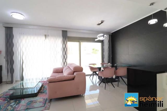 3 soverom Villa til salgs i San Miguel de Salinas med svømmebasseng - € 395 000 (Ref: 9404323)