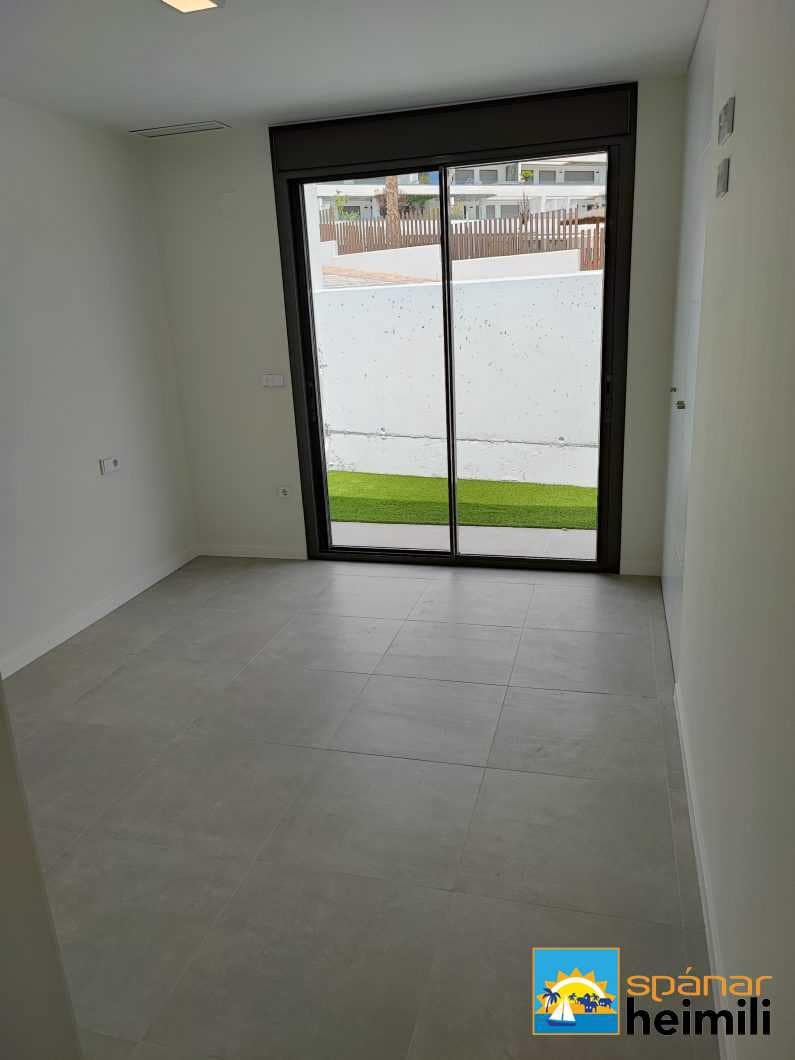 3 makuuhuone Paritalo myytävänä paikassa Finestrat mukana uima-altaan - 590 000 € (Ref: 9404324)