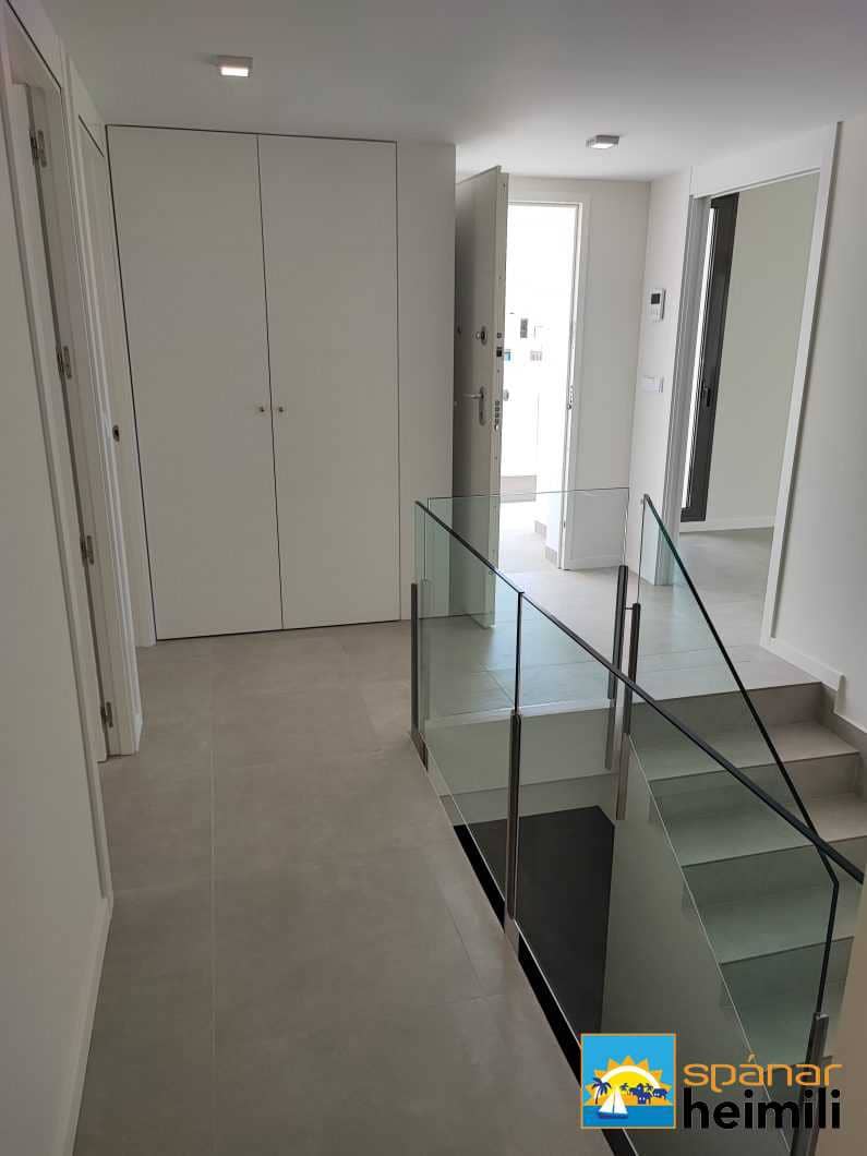 3 makuuhuone Paritalo myytävänä paikassa Finestrat mukana uima-altaan - 590 000 € (Ref: 9404324)