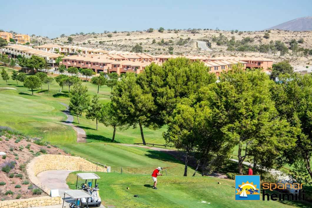 3 bedroom Apartment for sale in Monforte del Cid with pool - € 240,000 (Ref: 9404325)