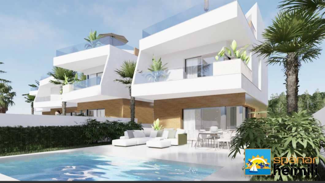 4 bedroom Villa for sale in Pilar de la Horadada with pool - € 519,000 (Ref: 9404326)