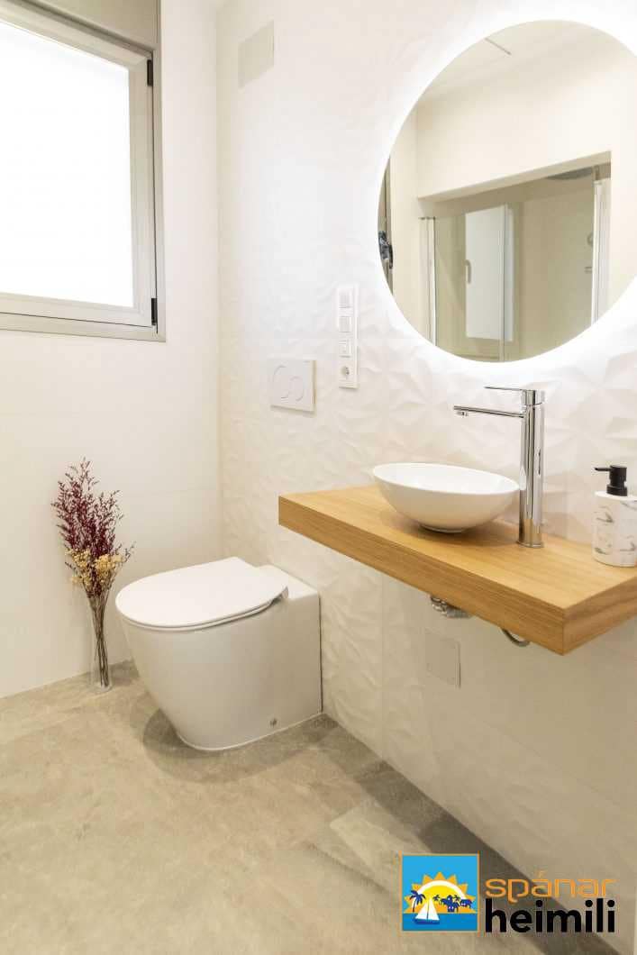 4 bedroom Villa for sale in Pilar de la Horadada with pool - € 519,000 (Ref: 9404326)