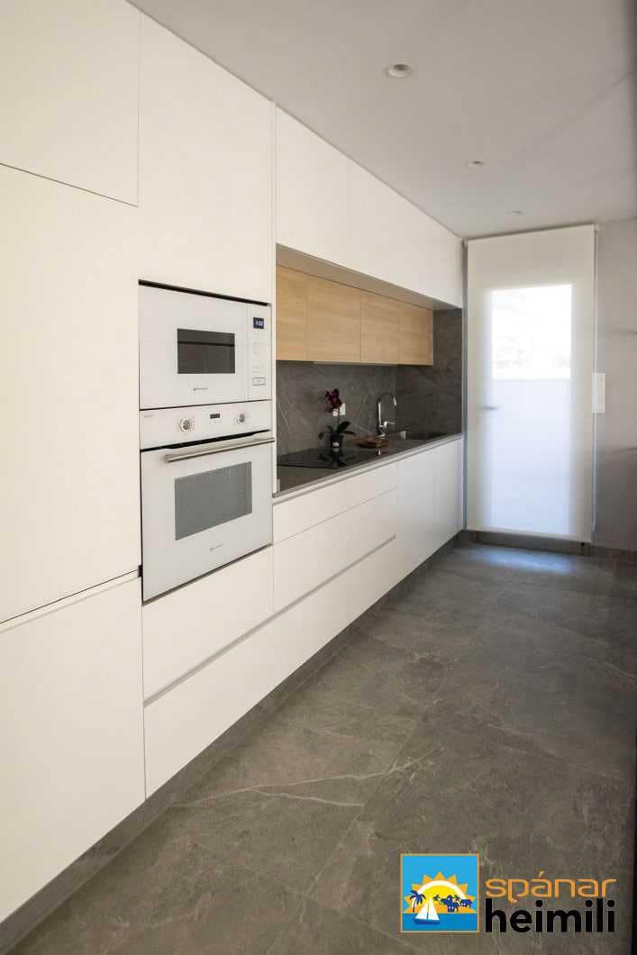 4 bedroom Villa for sale in Pilar de la Horadada with pool - € 519,000 (Ref: 9404326)