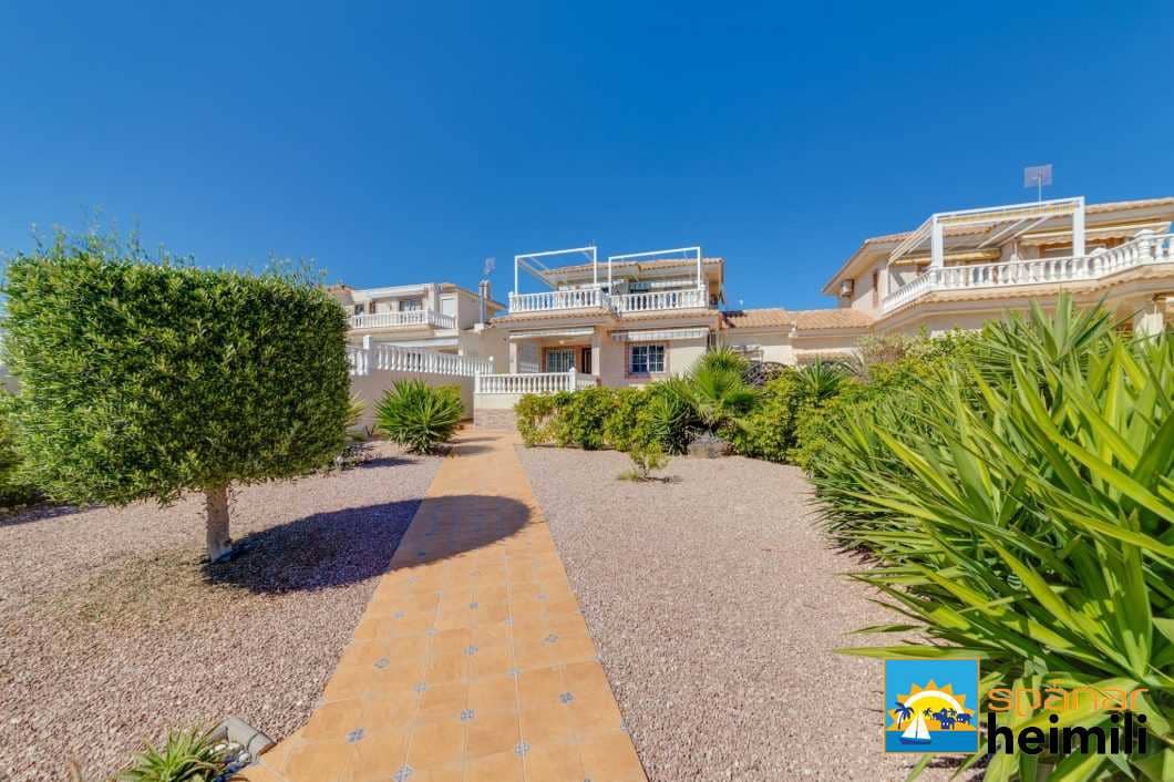 4 sovrum Semi-fristående Villa till salu i Villamartin med pool - 415 000 € (Ref: 9404327)