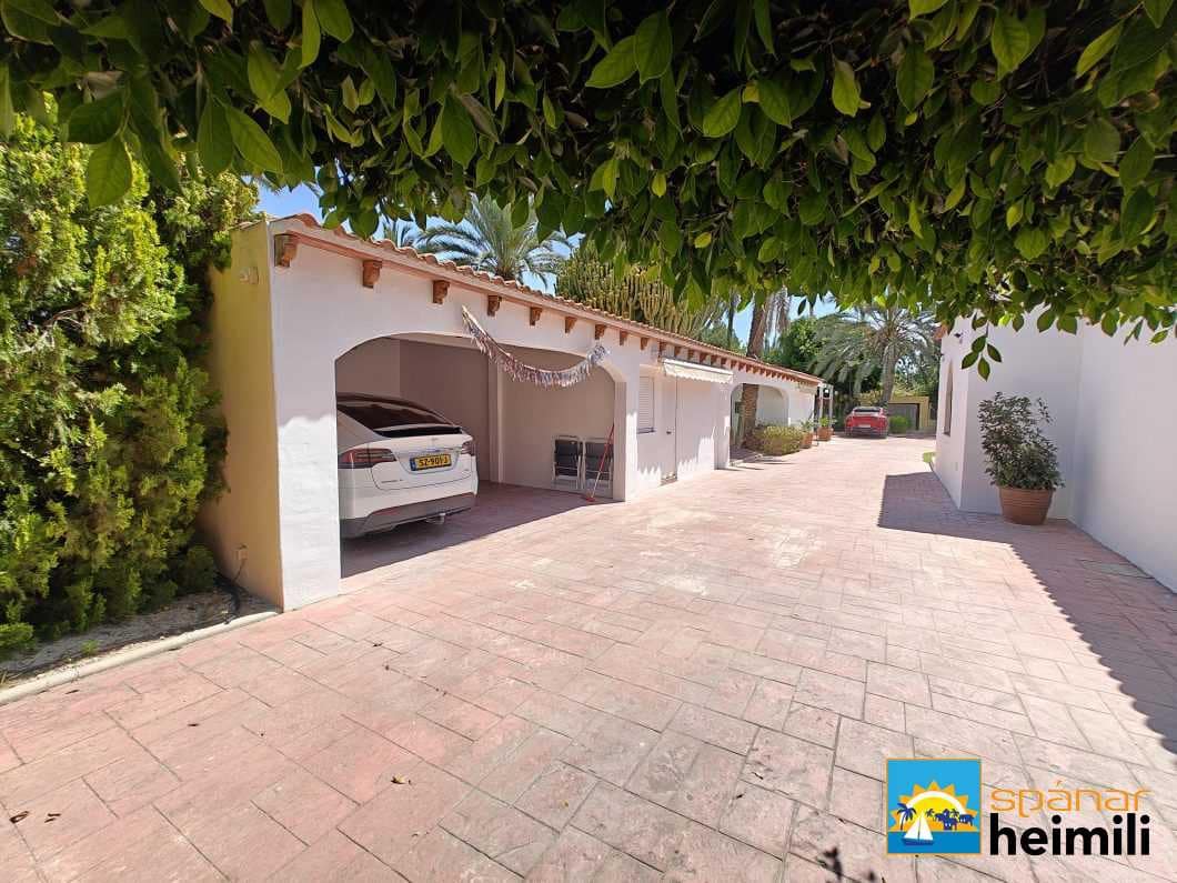 6 bedroom Villa for sale in Elche / Elx with pool - € 1,450,000 (Ref: 9404329)