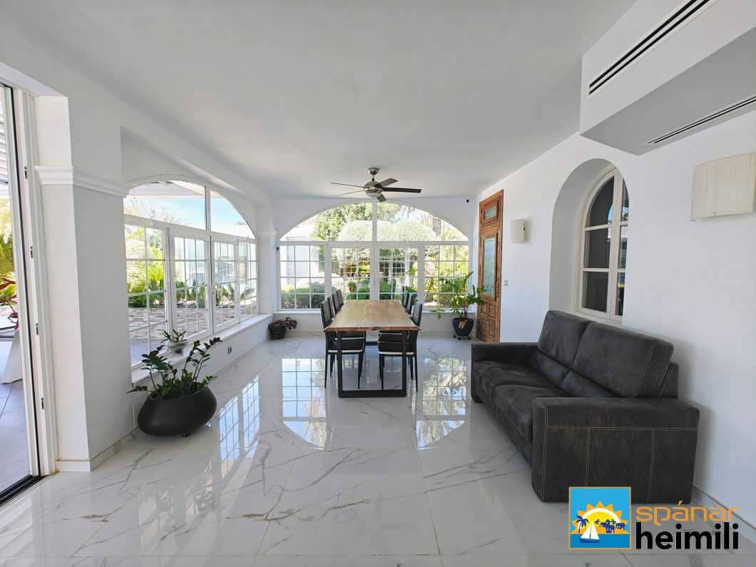 6 bedroom Villa for sale in Elche / Elx with pool - € 1,450,000 (Ref: 9404329)