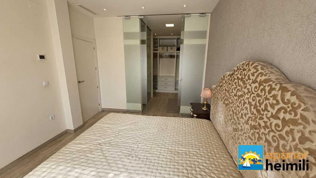 3 slaapkamer Villa te koop in Benijofar met zwembad - € 555.000 (Ref: 9404332)