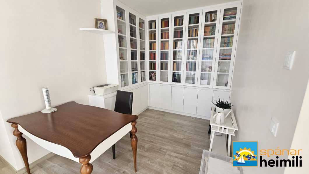 3 slaapkamer Villa te koop in Benijofar met zwembad - € 555.000 (Ref: 9404332)