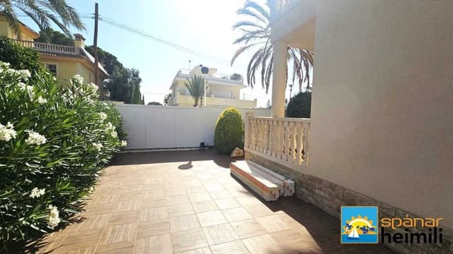 4 bedroom Villa for sale in Cabo Roig, Orihuela with pool - € 925,000 (Ref: 9404333)