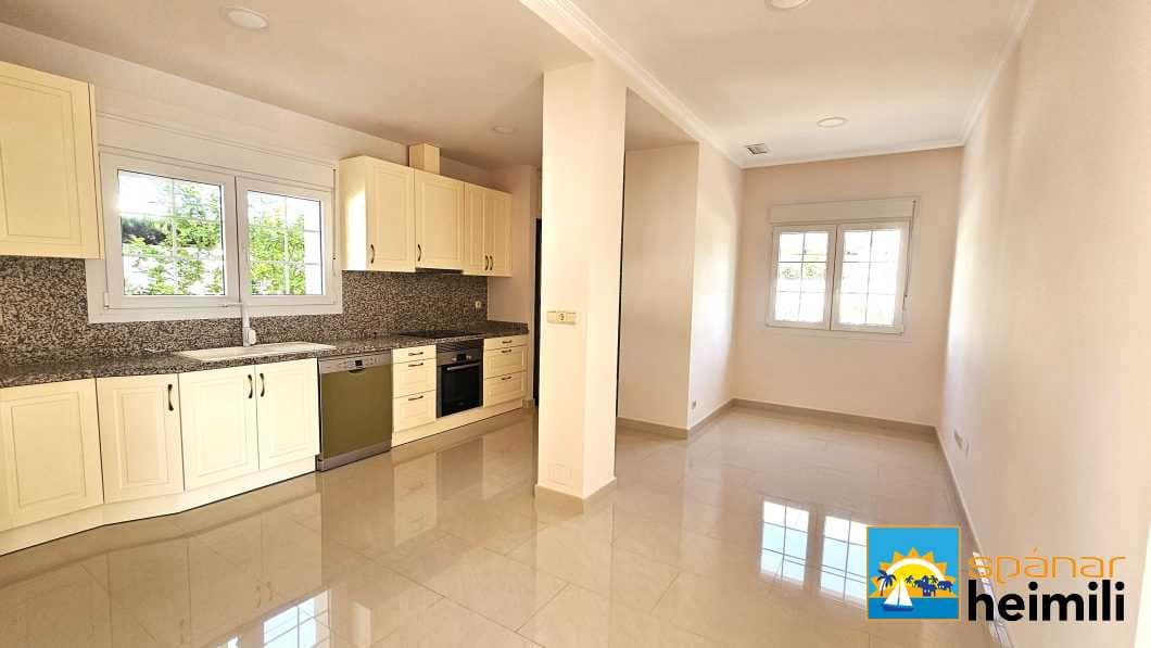 4 bedroom Villa for sale in Cabo Roig with pool - € 925,000 (Ref: 9404333)