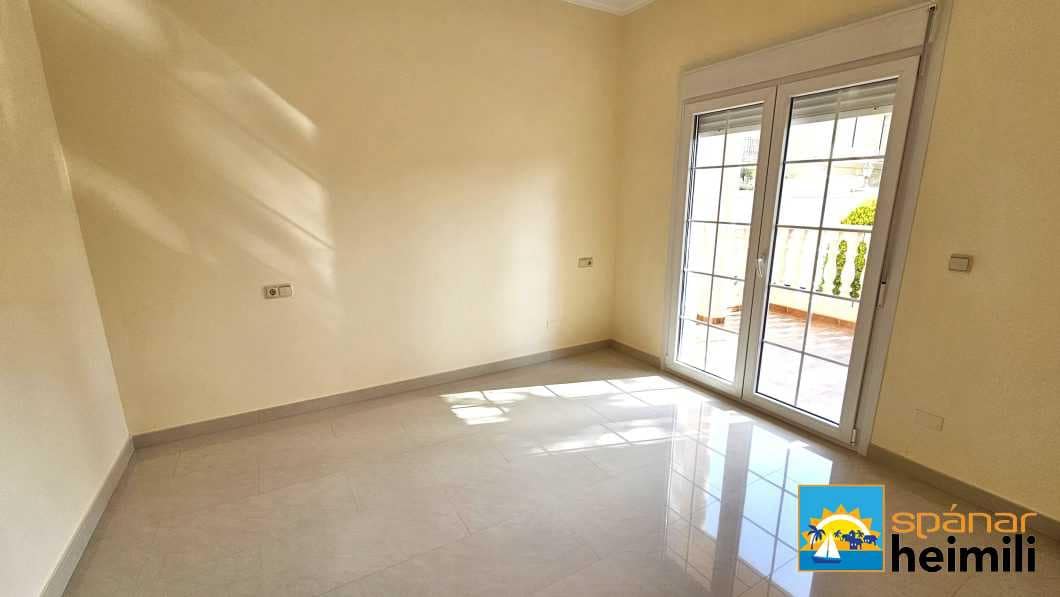 4 bedroom Villa for sale in Cabo Roig with pool - € 925,000 (Ref: 9404333)