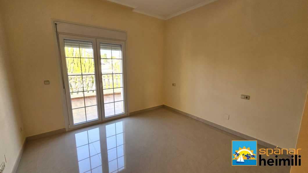 4 bedroom Villa for sale in Cabo Roig with pool - € 925,000 (Ref: 9404333)