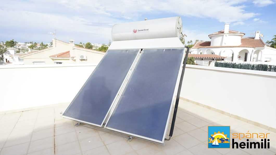 4 bedroom Villa for sale in Rojales with pool - € 661,000 (Ref: 9404335)