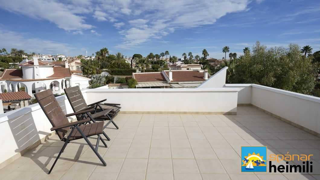 4 bedroom Villa for sale in Rojales with pool - € 661,000 (Ref: 9404335)