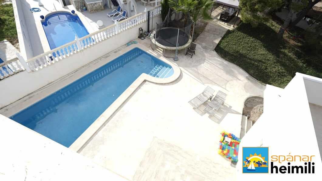 4 bedroom Villa for sale in Rojales with pool - € 661,000 (Ref: 9404335)