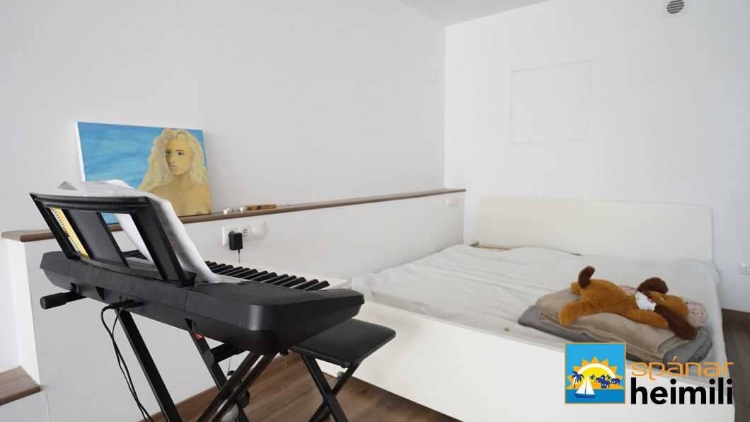 4 bedroom Villa for sale in Rojales with pool - € 661,000 (Ref: 9404335)