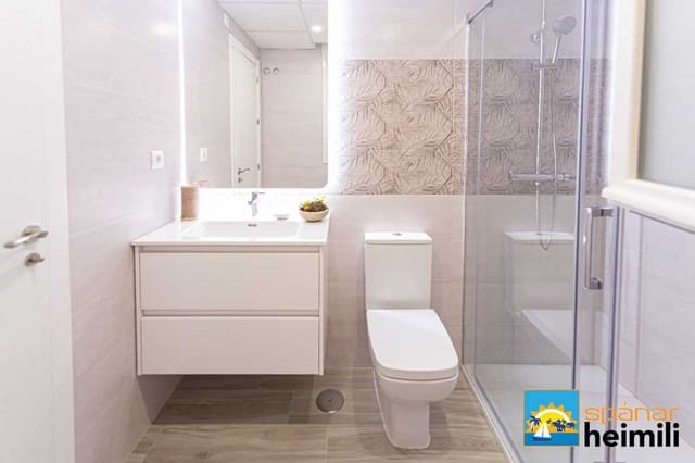 2 makuuhuone Paritalo myytävänä paikassa La Manga del Mar Menor mukana uima-altaan - 223 376 € (Ref: 9404337)