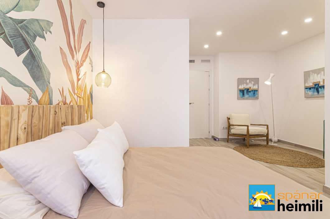 2 bedroom Semi-detached Villa for sale in La Manga del Mar Menor with pool - € 223,376 (Ref: 9404337)