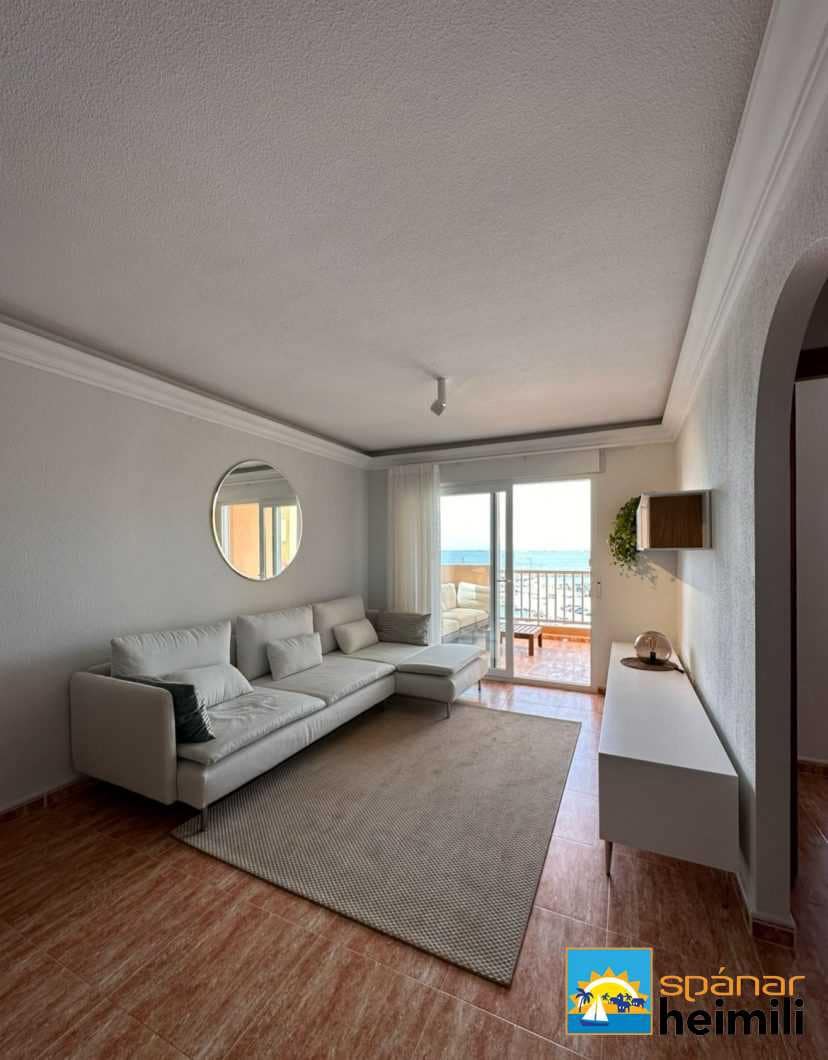 3 Zimmer Apartment zu verkaufen in La Manga del Mar Menor mit Pool - 168.000 € (Ref: 9404338)