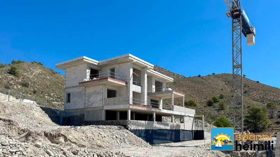 4 bedroom Villa for sale in Finestrat with pool - € 2,200,000 (Ref: 9404342)