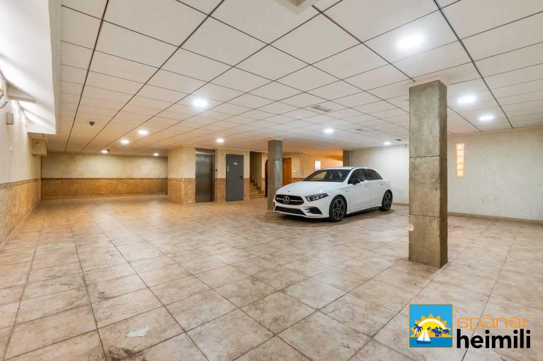 3 bedroom Villa for sale in Orihuela with pool - € 580,000 (Ref: 9404343)