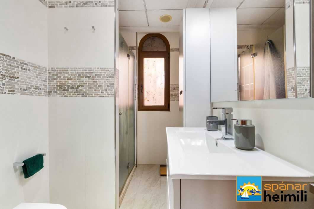 3 bedroom Villa for sale in Orihuela with pool - € 580,000 (Ref: 9404343)