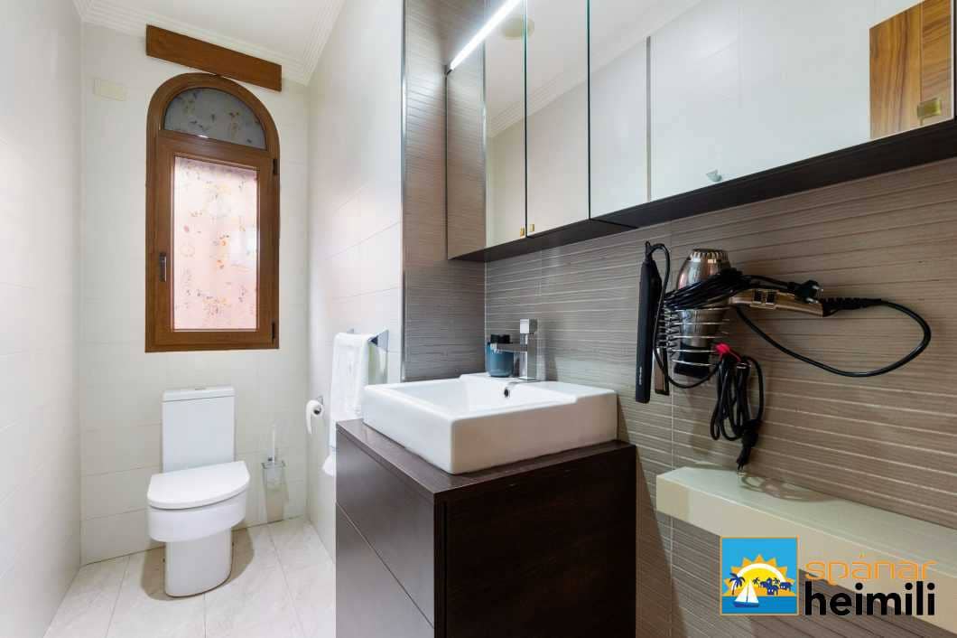 3 bedroom Villa for sale in Orihuela with pool - € 580,000 (Ref: 9404343)