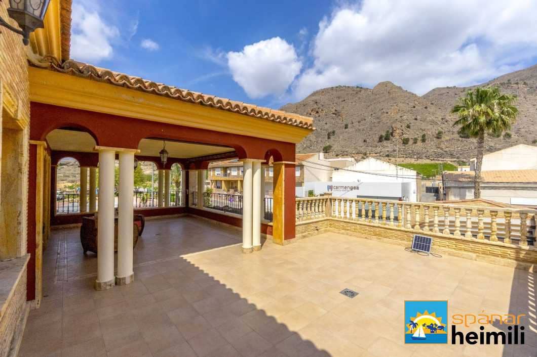 3 bedroom Villa for sale in Orihuela with pool - € 580,000 (Ref: 9404343)